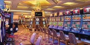 Người dùng Việt Nam trải nghiệm nền tảng game win trên điện thoại thông minh
